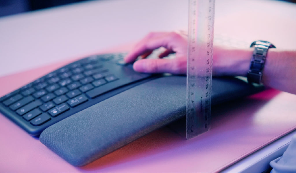 4cm tall logitech k860