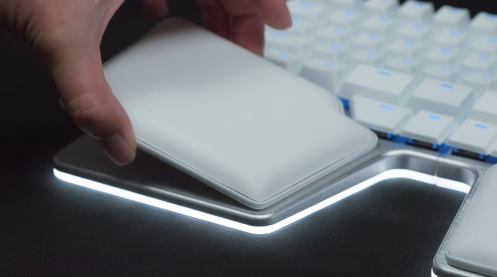 Raise 2 palm pads